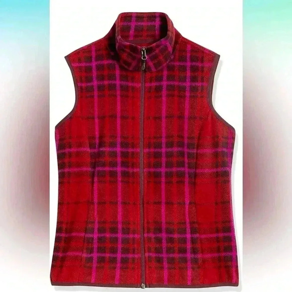 🆕 Amazon Essentials Women's Sleeveless Polar Soft Fleece Vest, Size Medium - Picture 1 of 2
